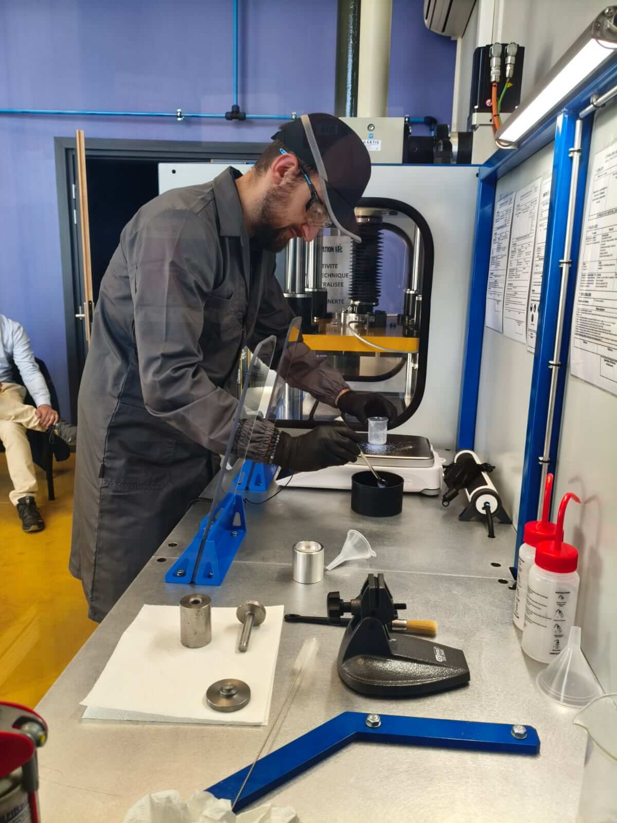 Formation Procédés de fabrication par compression