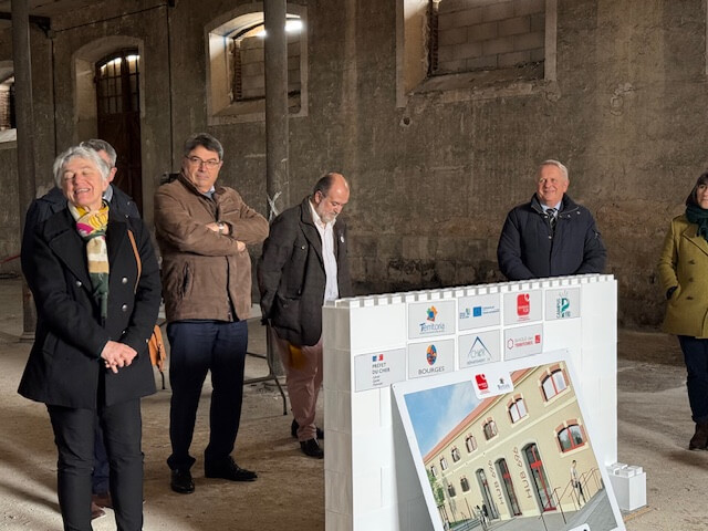 pose premiere pierre hub 696